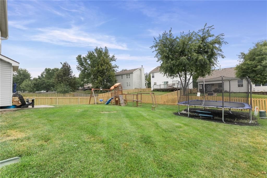 9824 N Overton Street — photo 35