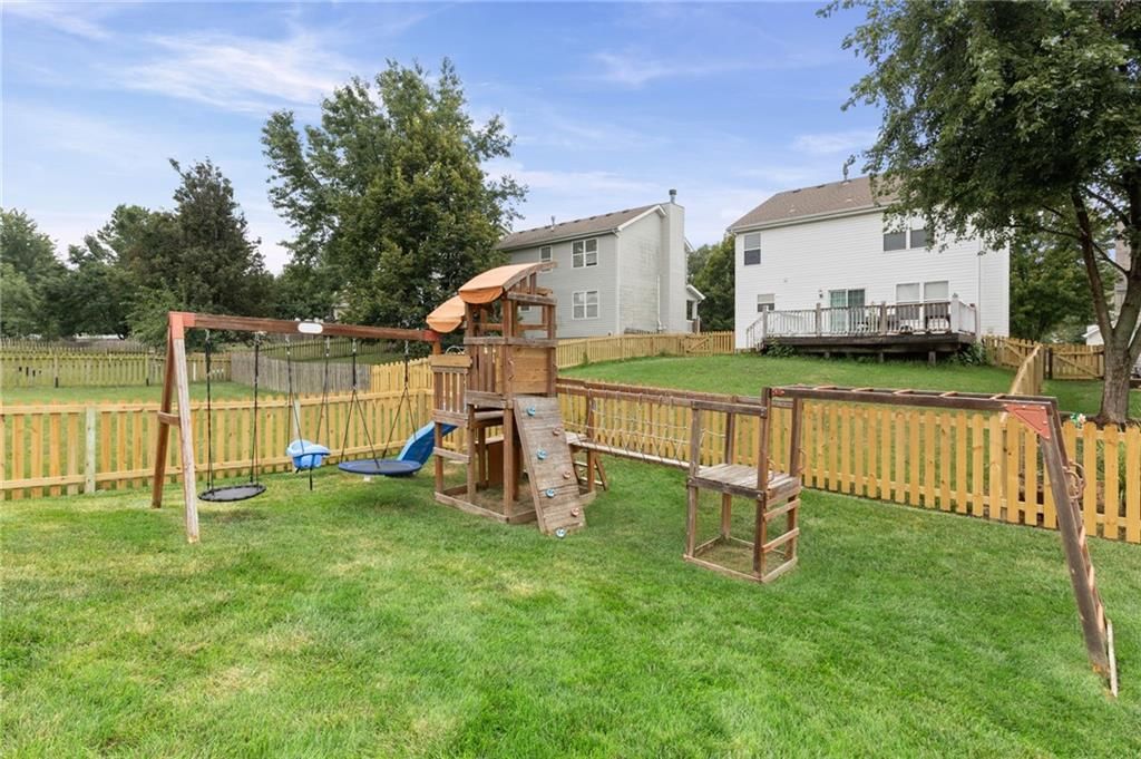 9824 N Overton Street — photo 36