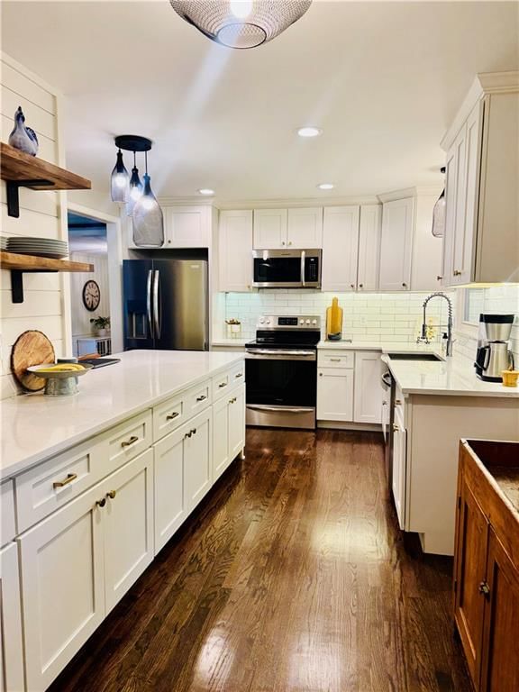 6340 Reeds Drive — photo 3