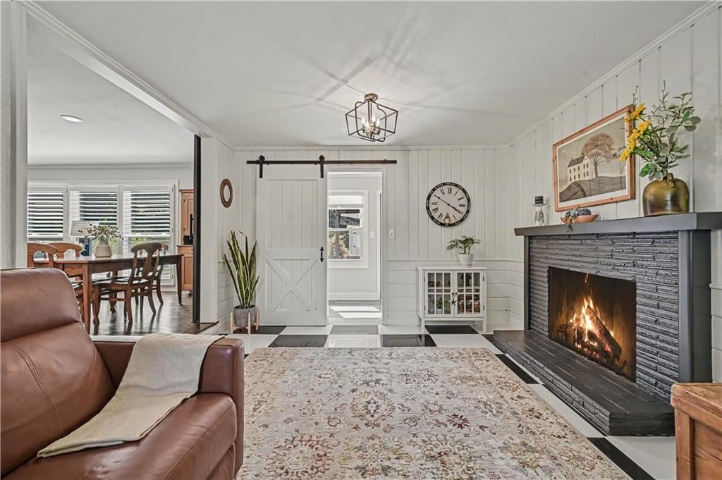6340 Reeds Drive — photo 9