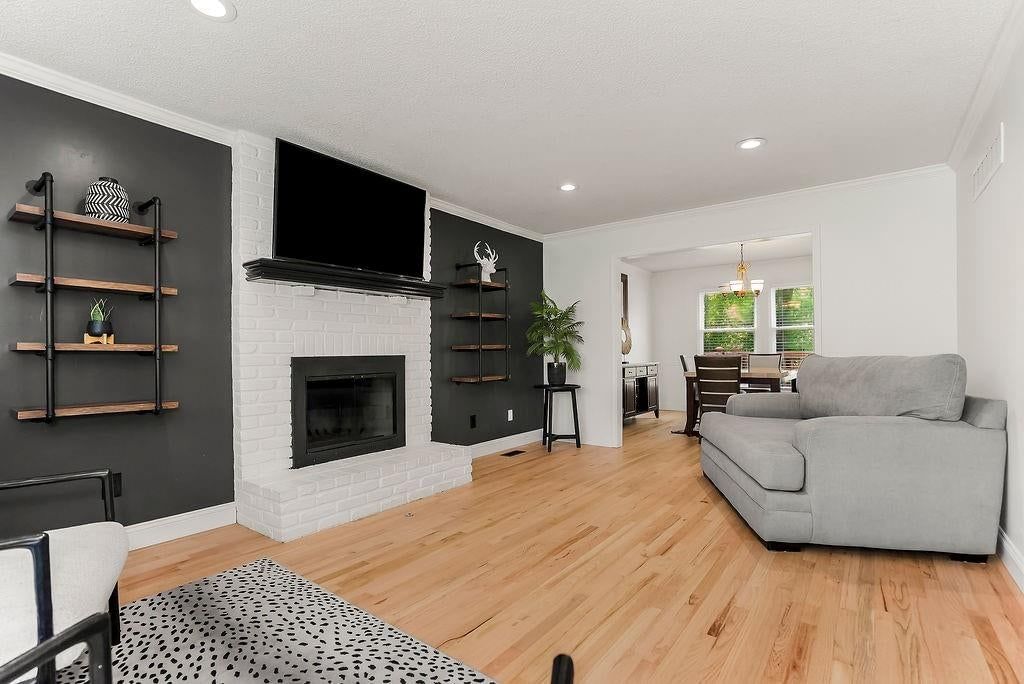 4900 Ballentine Street — photo 3