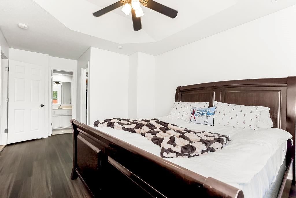 4900 Ballentine Street — photo 15