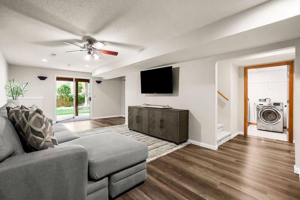 4900 Ballentine Street — photo 21