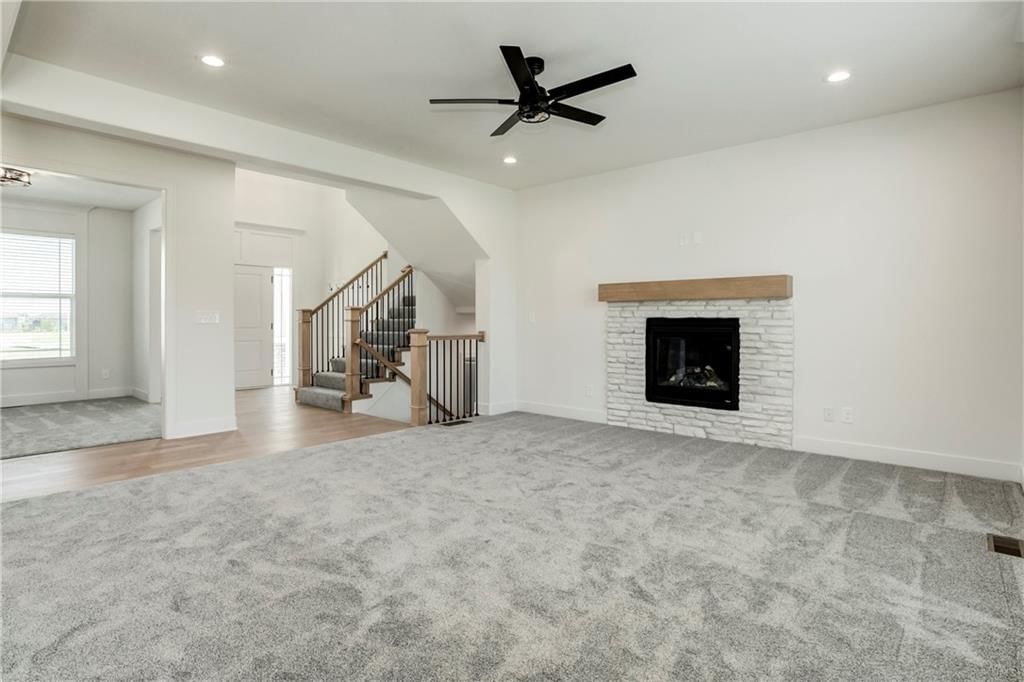 19007 W 170th Terrace — photo 11