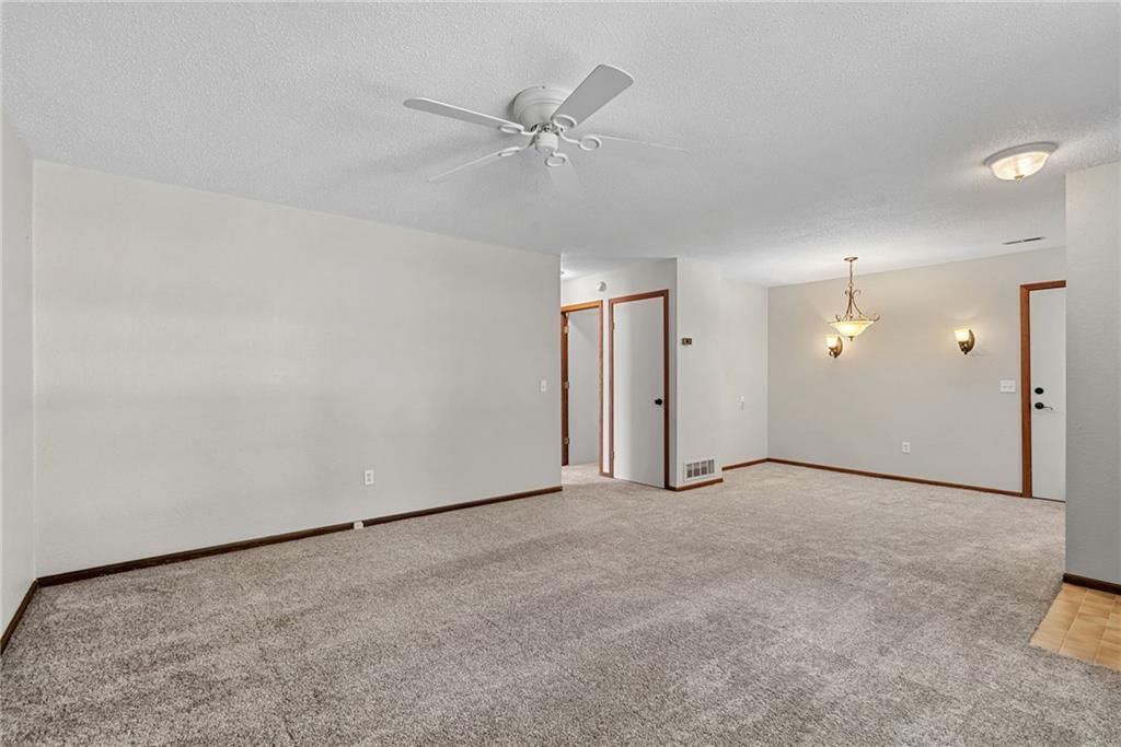 11327 W 77TH Terrace — photo 7