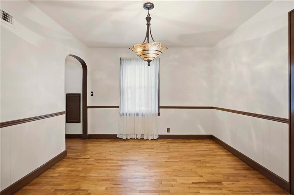1204 E Walnut Street — photo 9