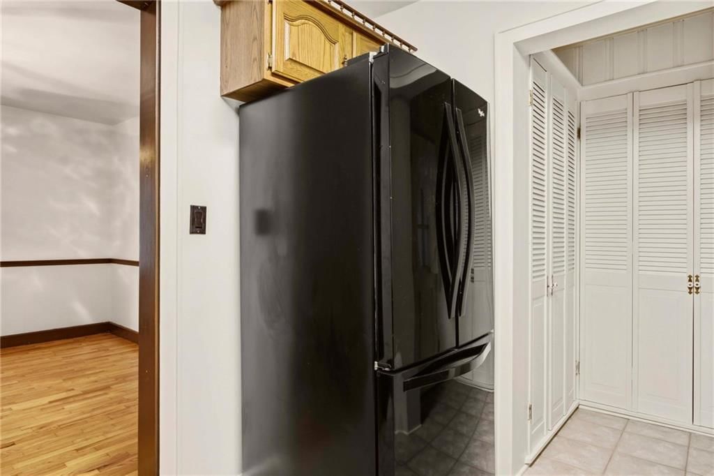 1204 E Walnut Street — photo 15