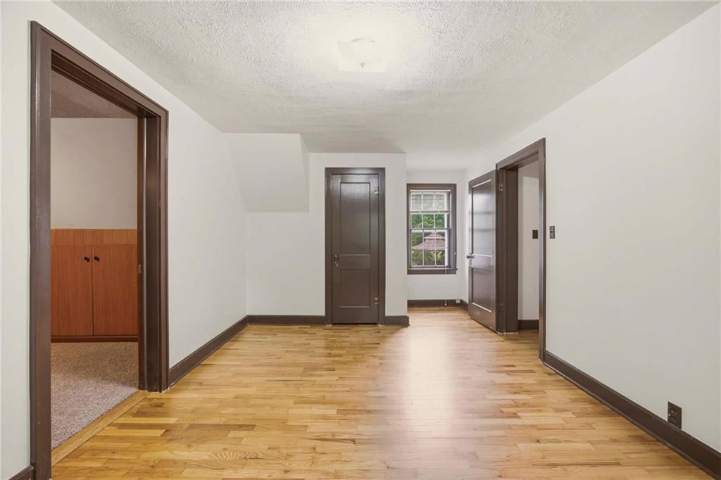 1204 E Walnut Street — photo 21