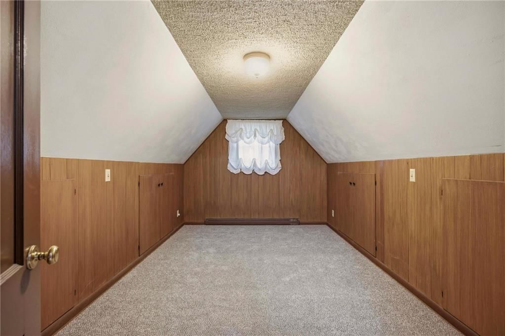 1204 E Walnut Street — photo 22