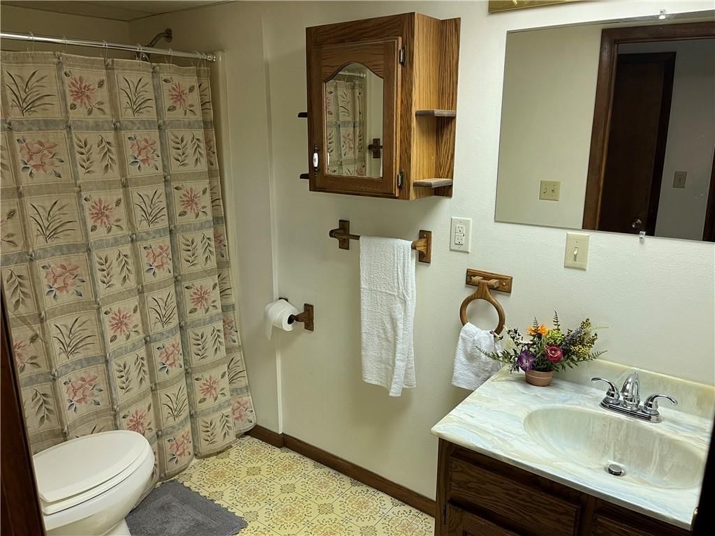 128 Jh Williamson Jr Court — photo 16