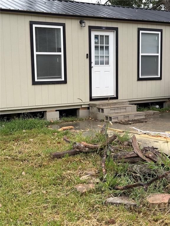 86 Mine Creek Avenue, Mound City, KS