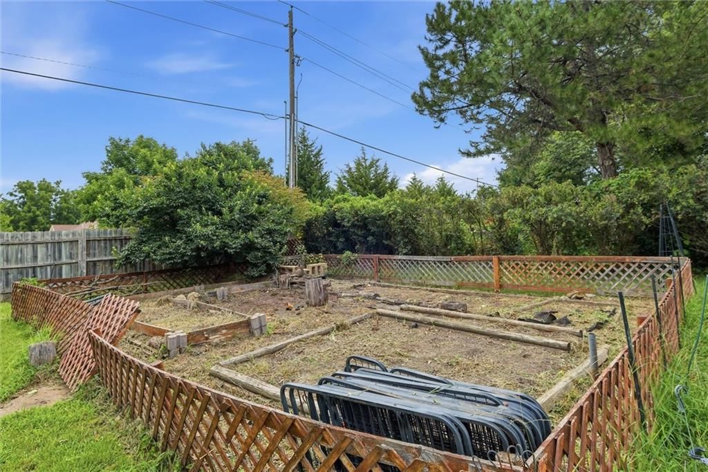 1597 El Dorado Drive — photo 36