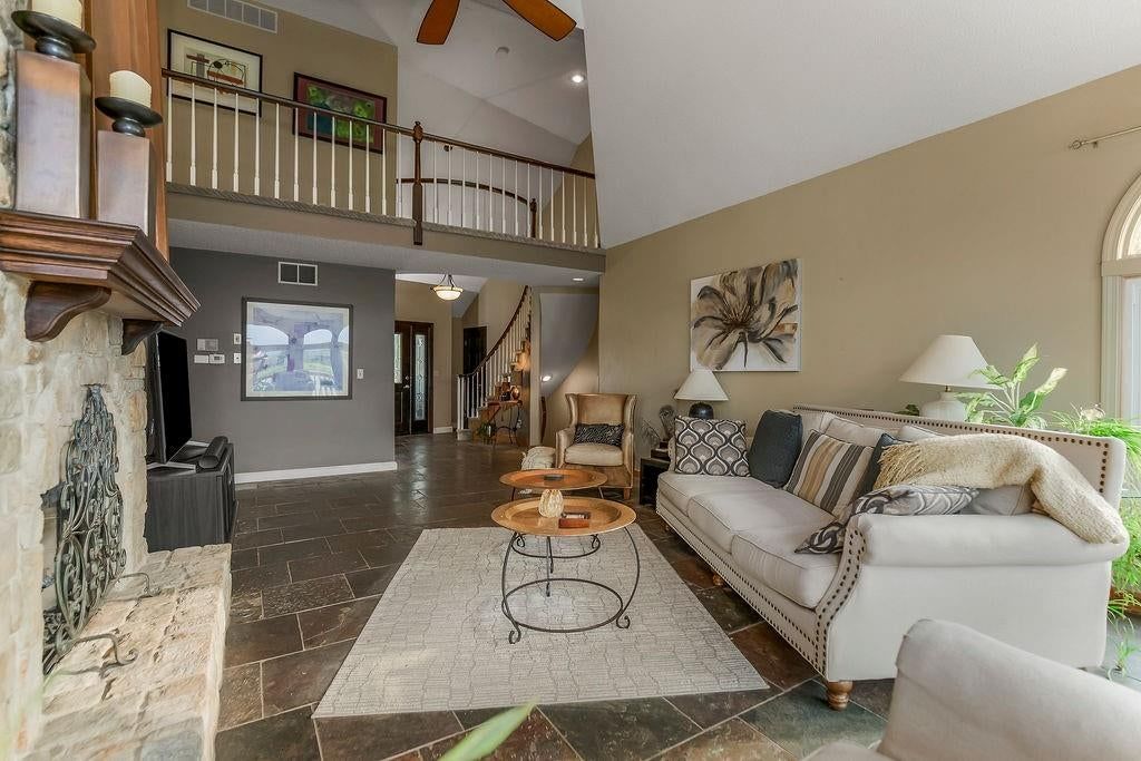 5024 SW Kingfisher Drive — photo 8