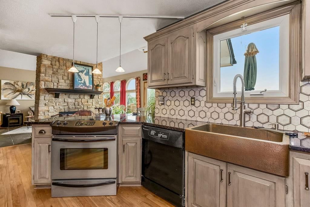 5024 SW Kingfisher Drive — photo 11