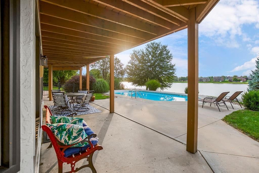 5024 SW Kingfisher Drive — photo 32