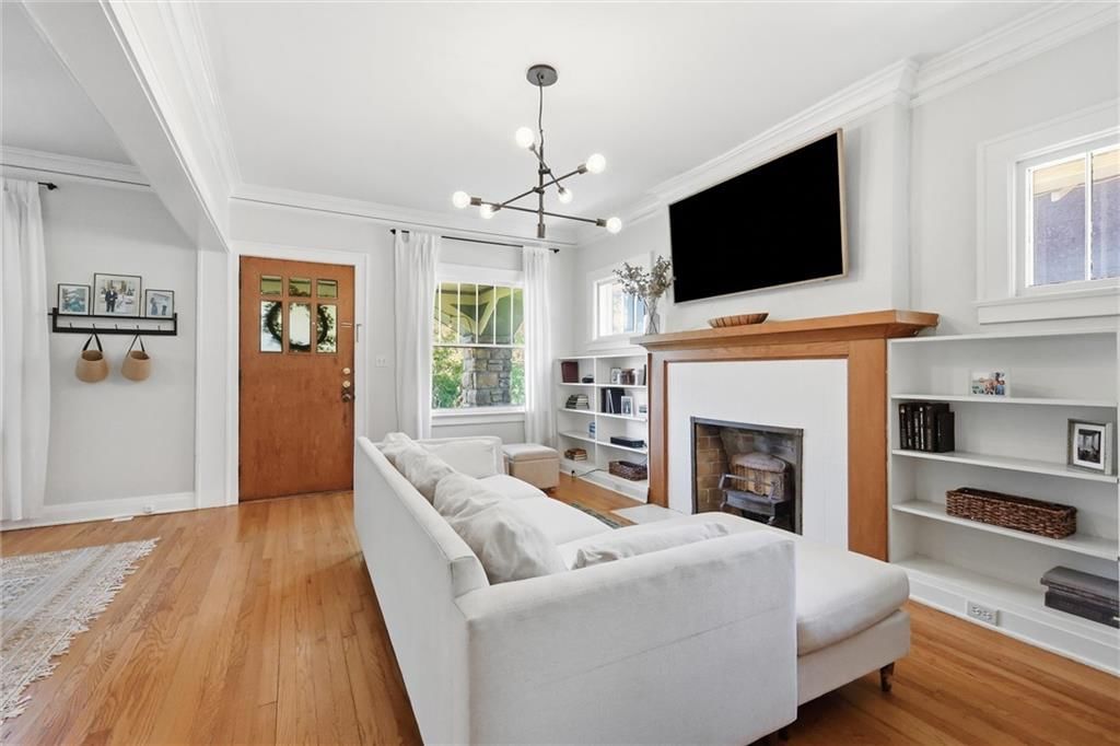 4141 Kenwood Avenue — photo 9