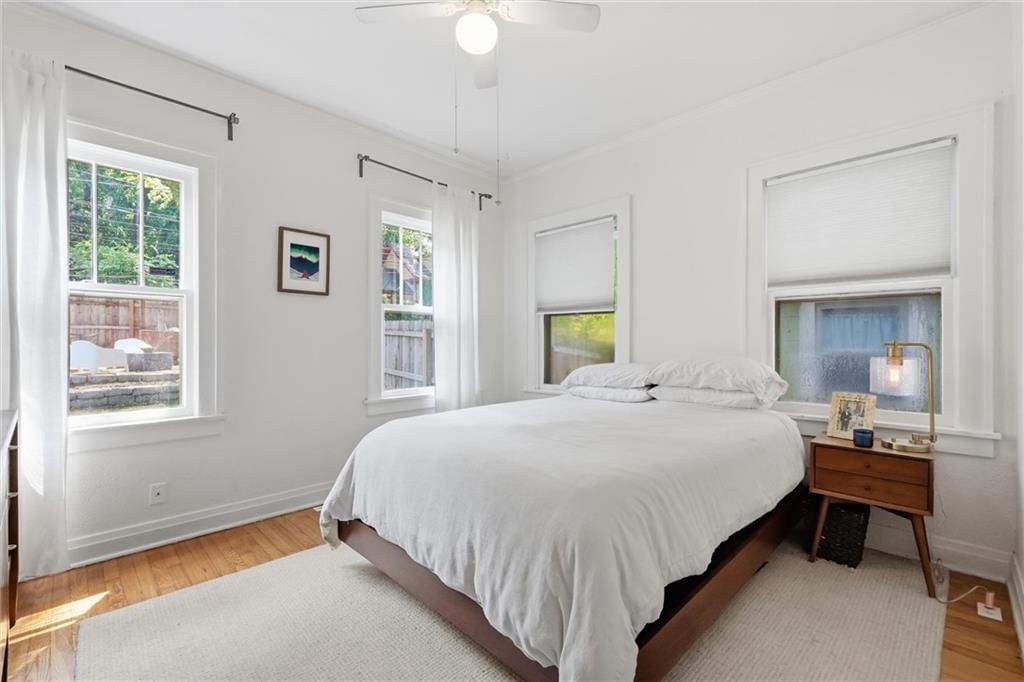 4141 Kenwood Avenue — photo 26