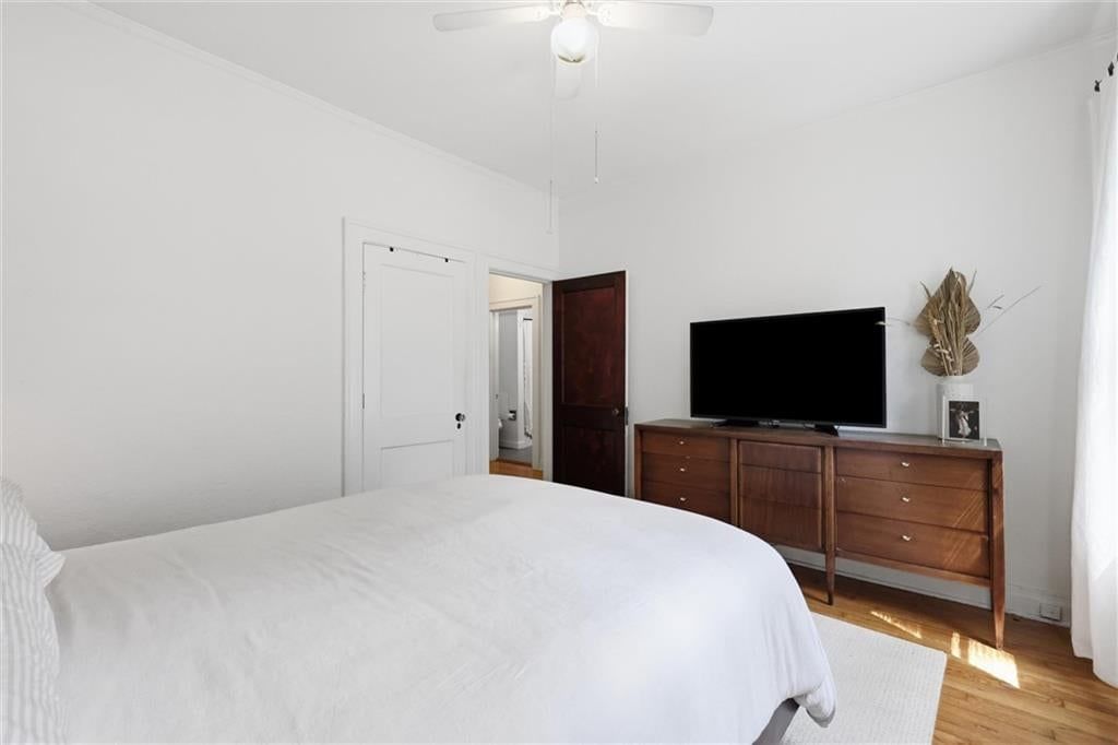 4141 Kenwood Avenue — photo 28