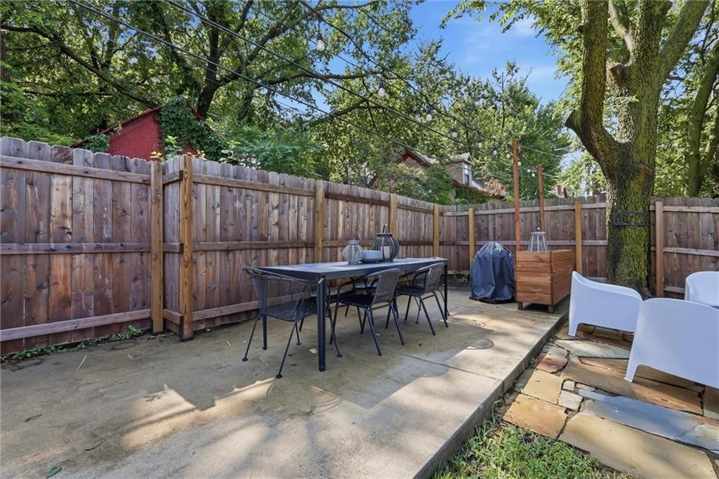 4141 Kenwood Avenue — photo 34