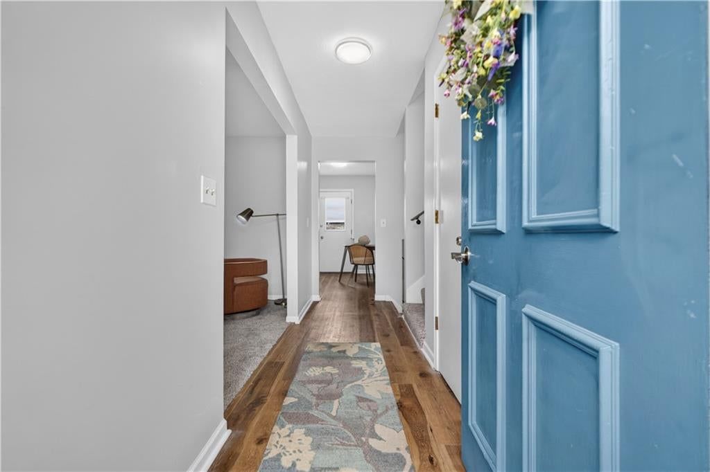 1225 W Sheridan Street — photo 2