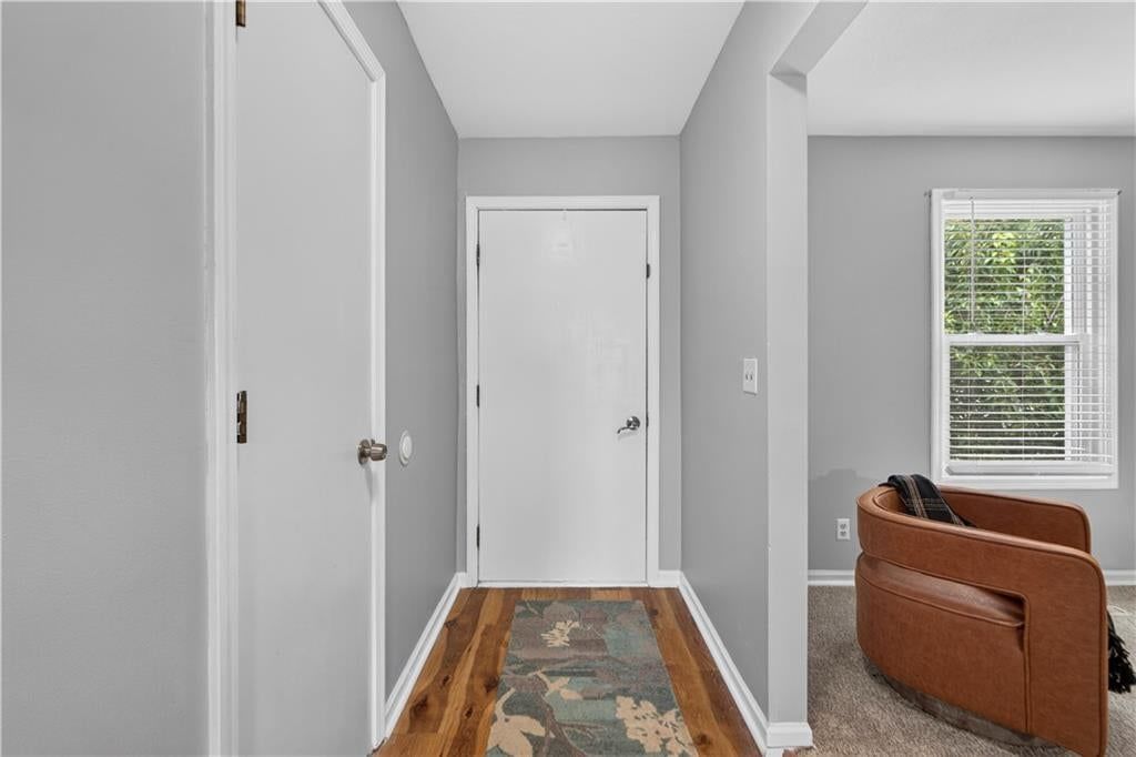1225 W Sheridan Street — photo 3