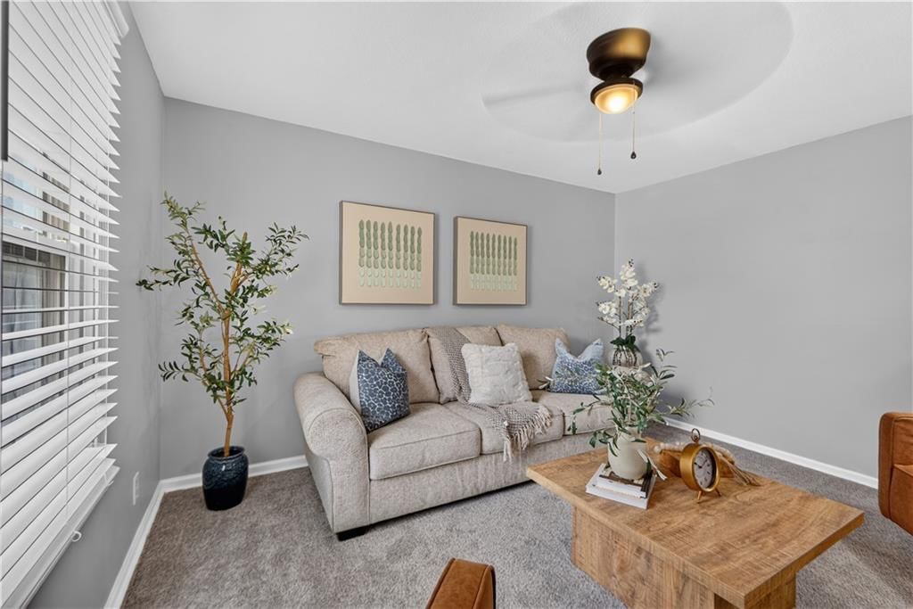 1225 W Sheridan Street — photo 5