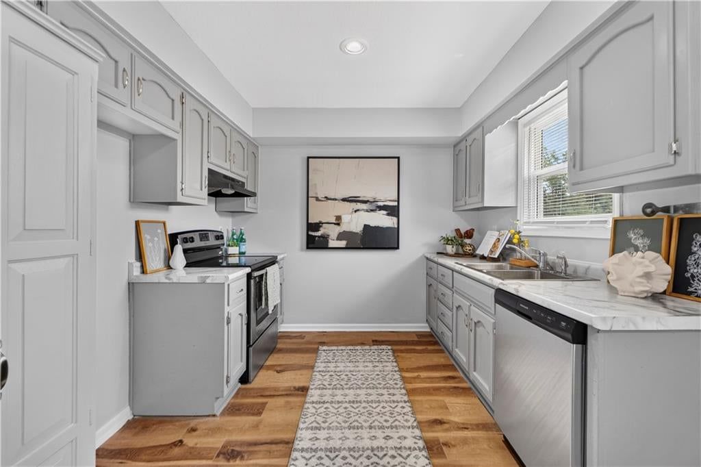 1225 W Sheridan Street — photo 12