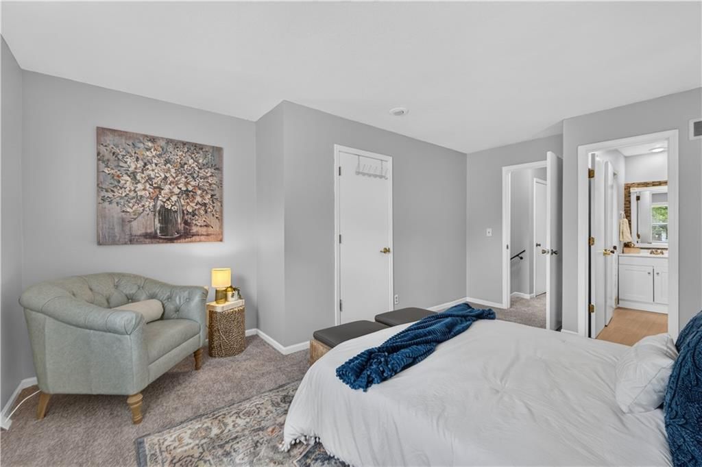1225 W Sheridan Street — photo 17