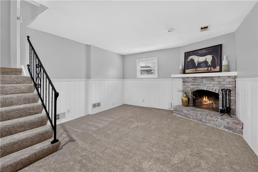1225 W Sheridan Street — photo 26