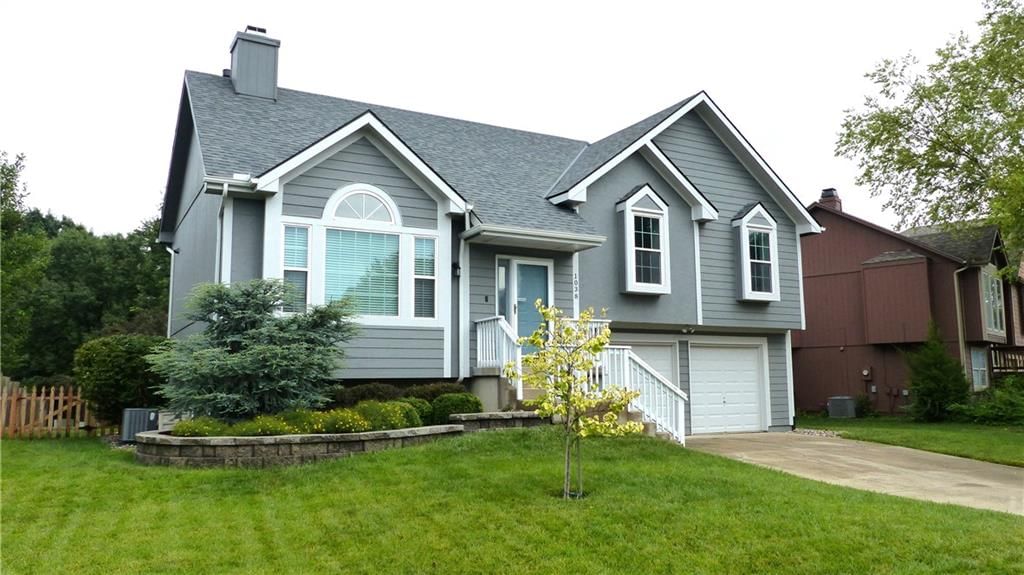 1038 N Logan Street — photo 2