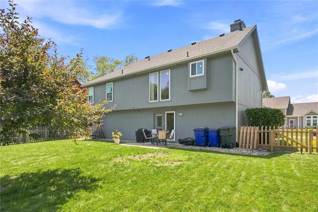 1038 N Logan Street — photo 6