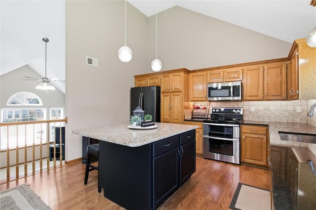 1038 N Logan Street — photo 13