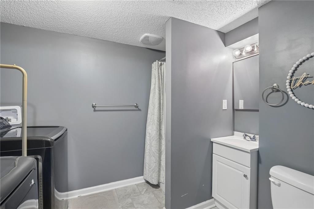 317 N Cochise Drive — photo 28