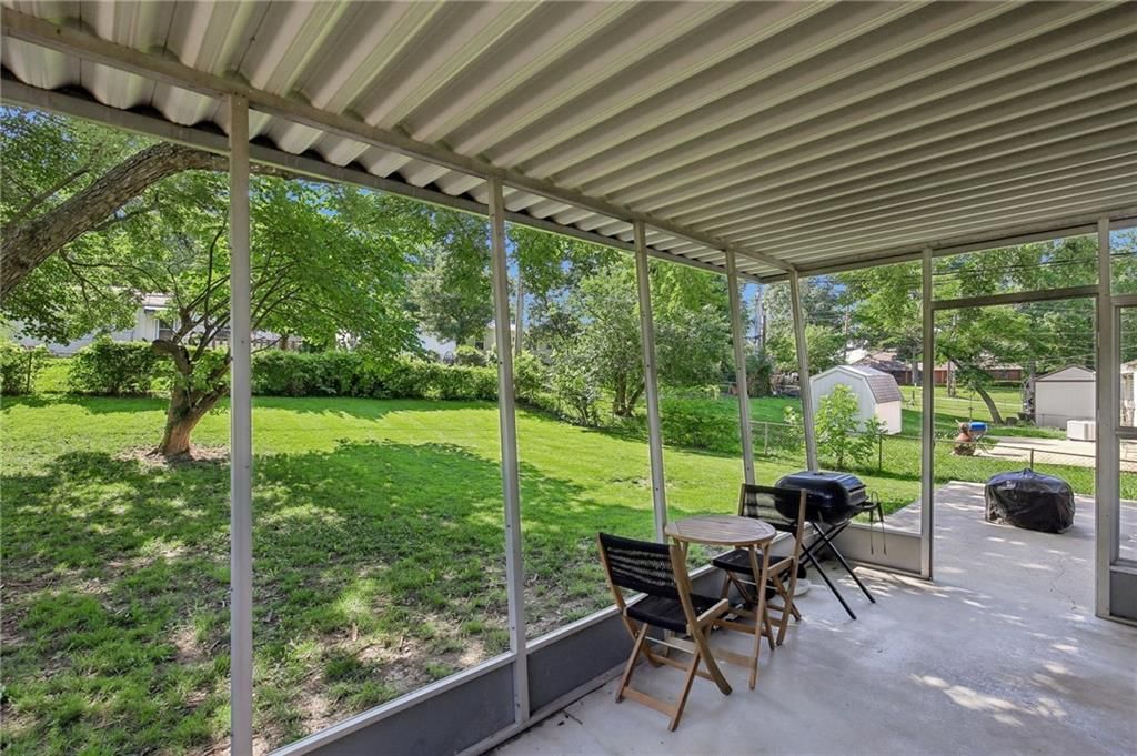 317 N Cochise Drive — photo 32