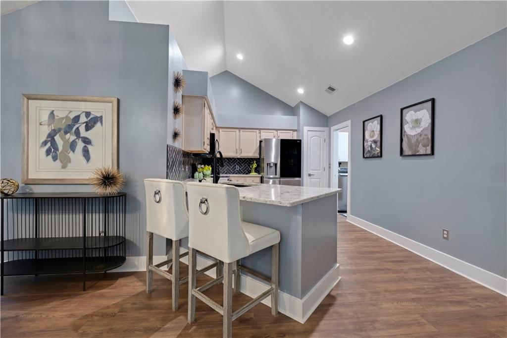 2046 W 139th Street — photo 15