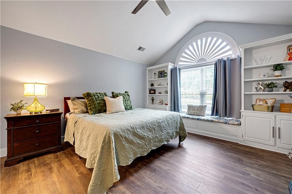 2046 W 139th Street — photo 21