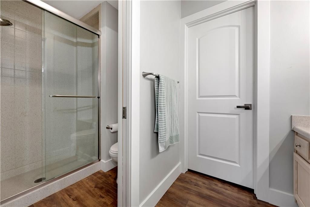 2046 W 139th Street — photo 24