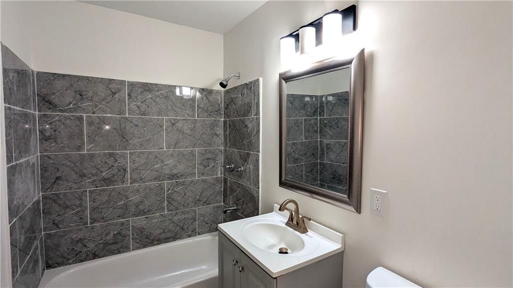 8618 Winchester Avenue — photo 19
