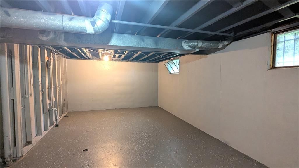 8618 Winchester Avenue — photo 34
