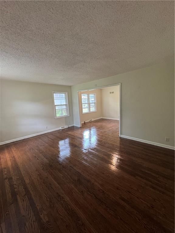 1840 E 75th Terrace — photo 1