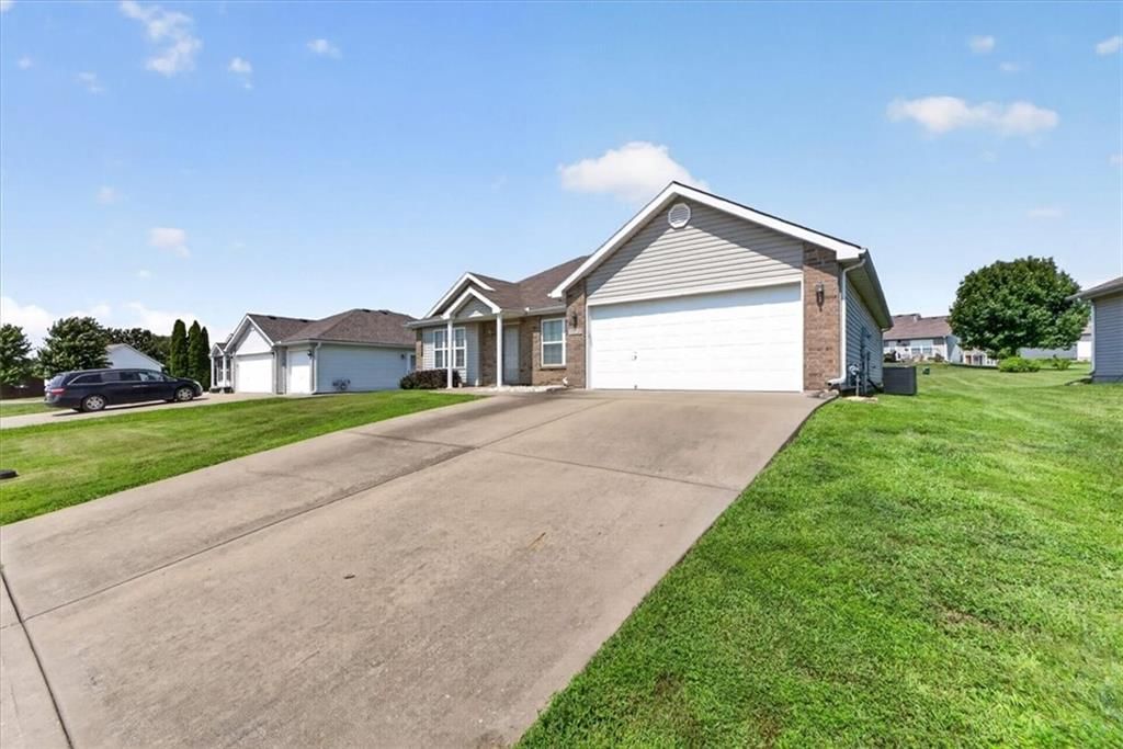 1104 Carlisle Drive — photo 3