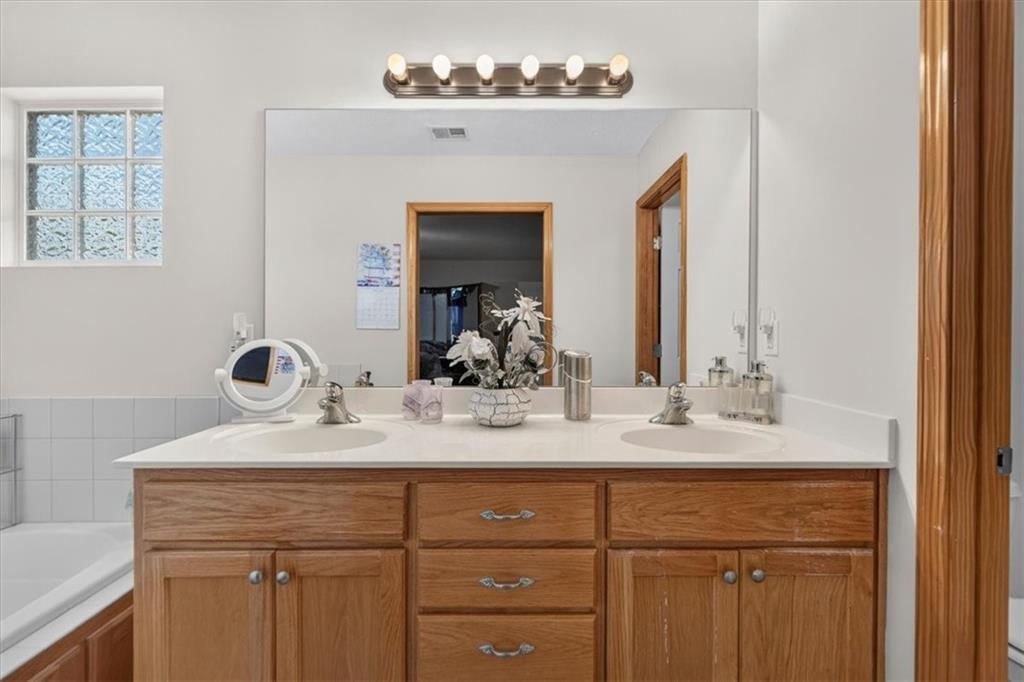 1104 Carlisle Drive — photo 44