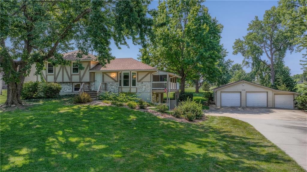 15121 Briarwood Drive — photo 1