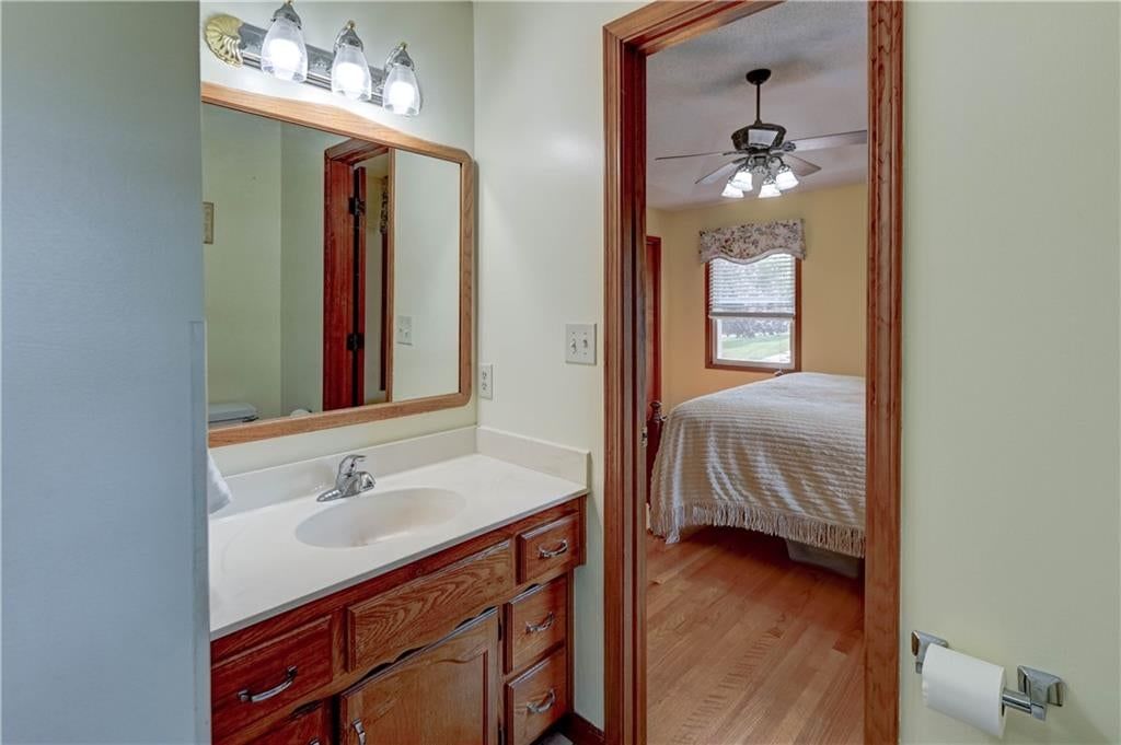 15121 Briarwood Drive — photo 19