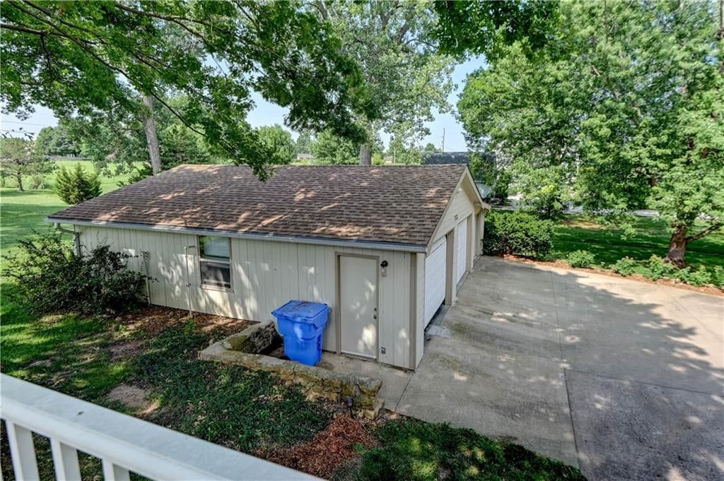 15121 Briarwood Drive — photo 34