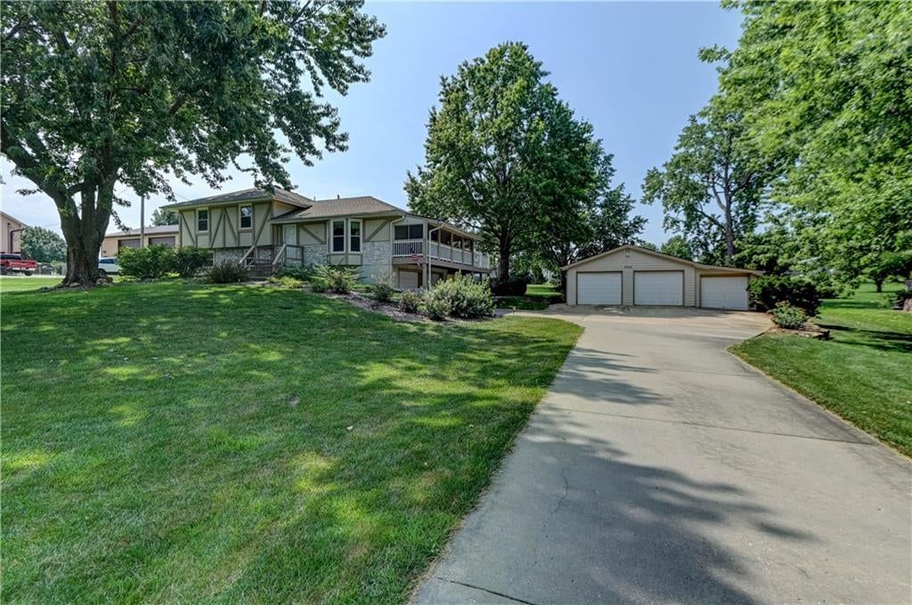 15121 Briarwood Drive — photo 39