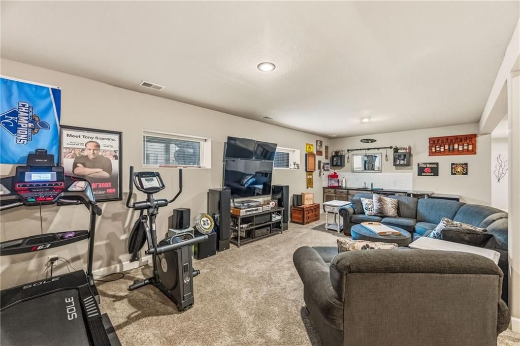 2833 NE Parkview Lane — photo 35