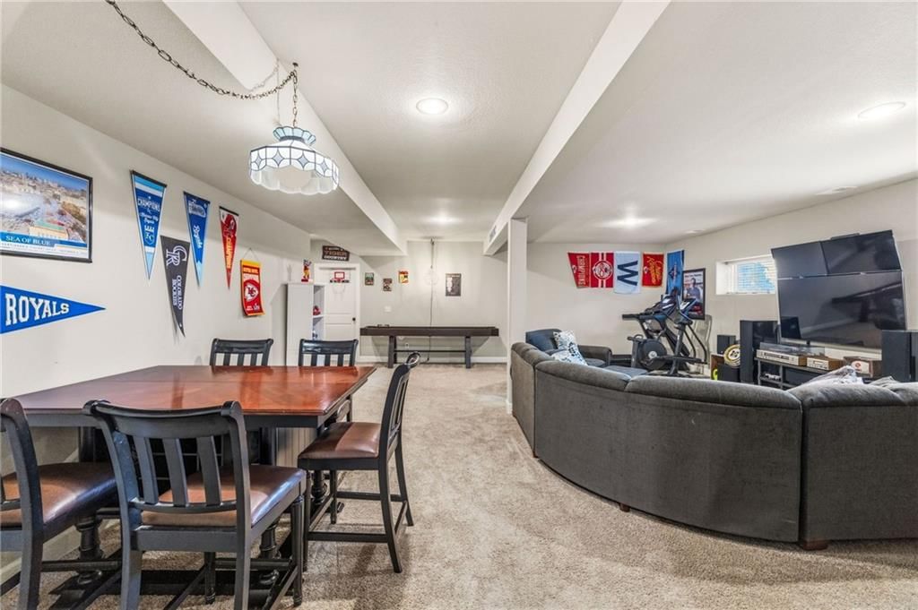 2833 NE Parkview Lane — photo 42