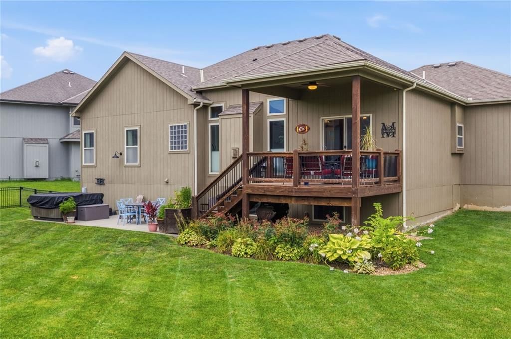 2833 NE Parkview Lane — photo 55