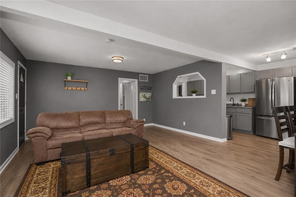 2720 S 52nd Street — photo 7